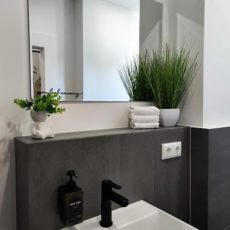 Elias Modern Lifestyle Apartment *